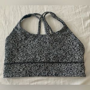 Lululemon sports bra